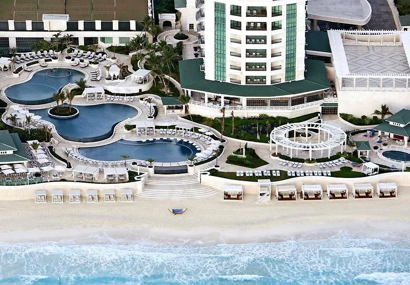 Hotel Le Meridien Cancun Resort And Spa