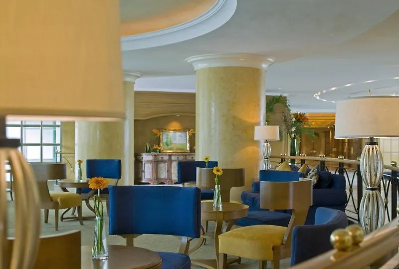 Le Meridien Cancun Resort And Spa Hotel