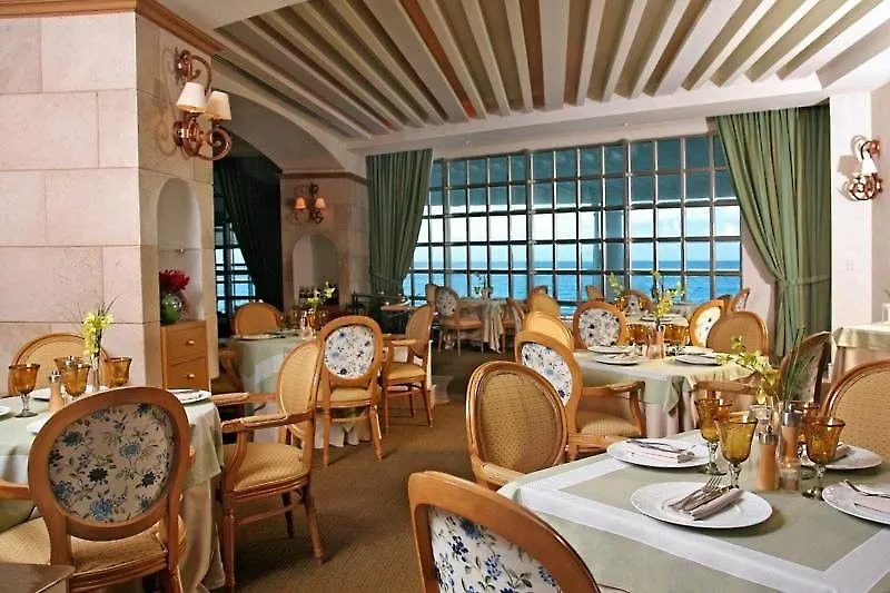 Hotel Le Meridien Cancun Resort And Spa