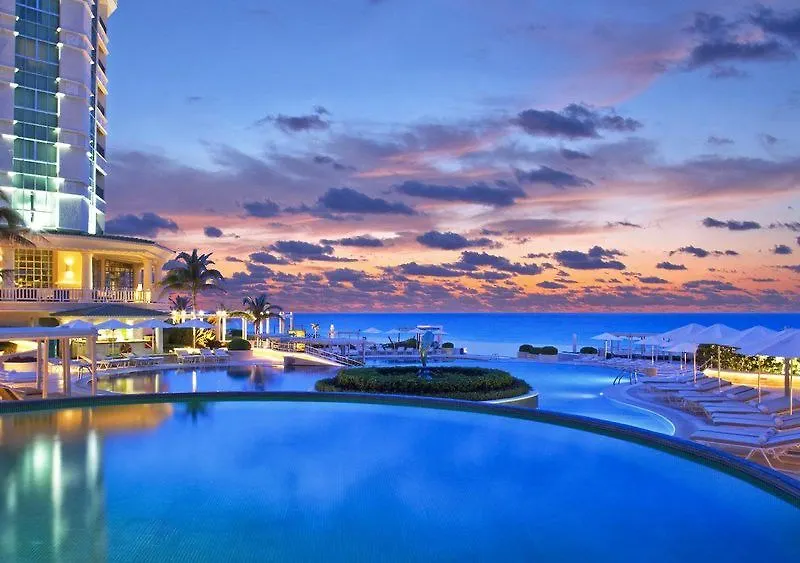 Le Meridien Cancun Resort And Spa Hotel