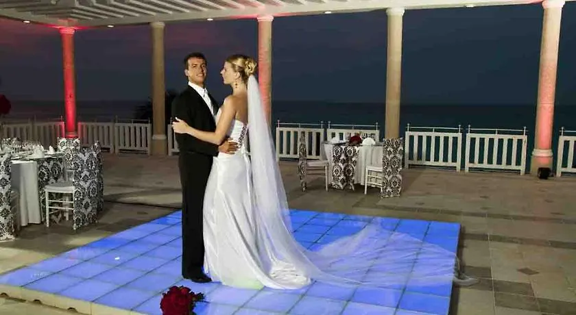 Le Meridien Cancun Resort And Spa Hotel