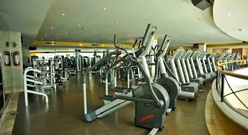 Le Meridien Cancun Resort And Spa