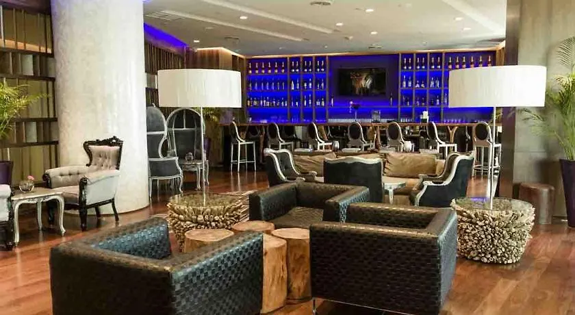 Hotel Le Meridien Cancun Resort And Spa