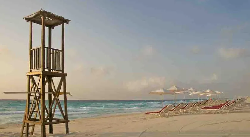 Le Meridien Cancun Resort And Spa Hotel